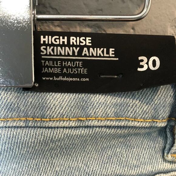 Buffalo David Bitton Size 30 Light Wash Ivy Stardust High Rise Skinny Ankle Jean - Picture 4 of 9